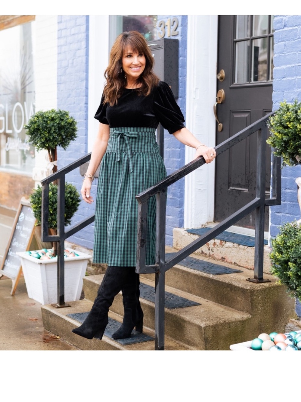 Draper James Green and Plaid Paper Bag Waist MIDI Skirt. Size M. MSRP $68.00